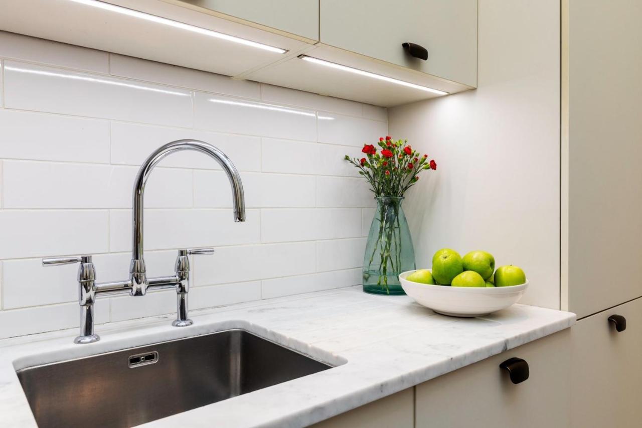 2-Br Apartment For 6 In Covent Garden With Ac 런던 외부 사진