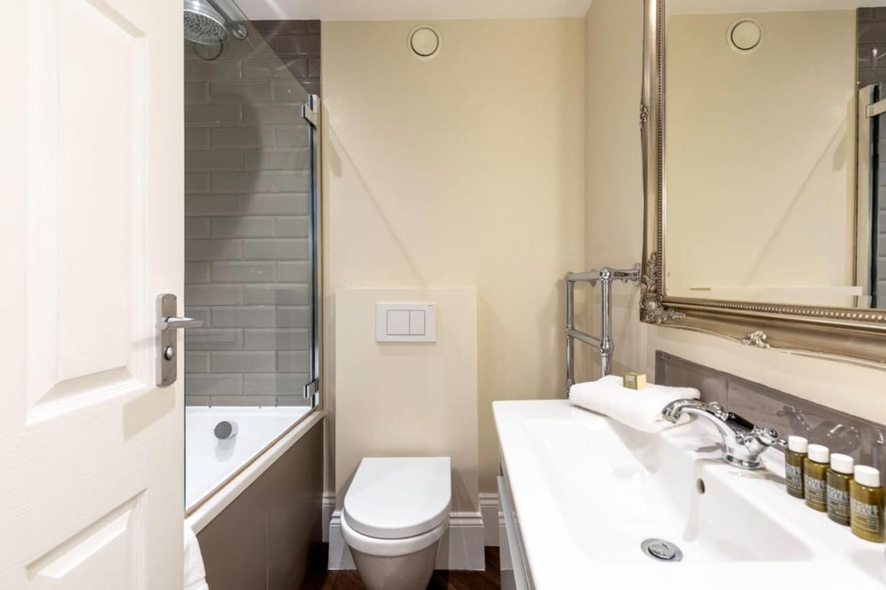 2-Br Apartment For 6 In Covent Garden With Ac 런던 외부 사진